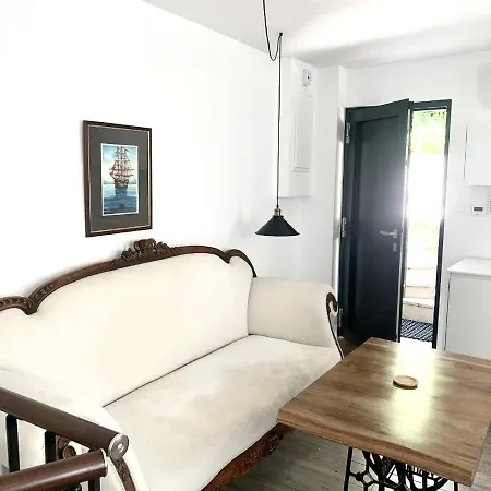 Opatija Studio Garden Oasis By The Beach Διαμέρισμα *
